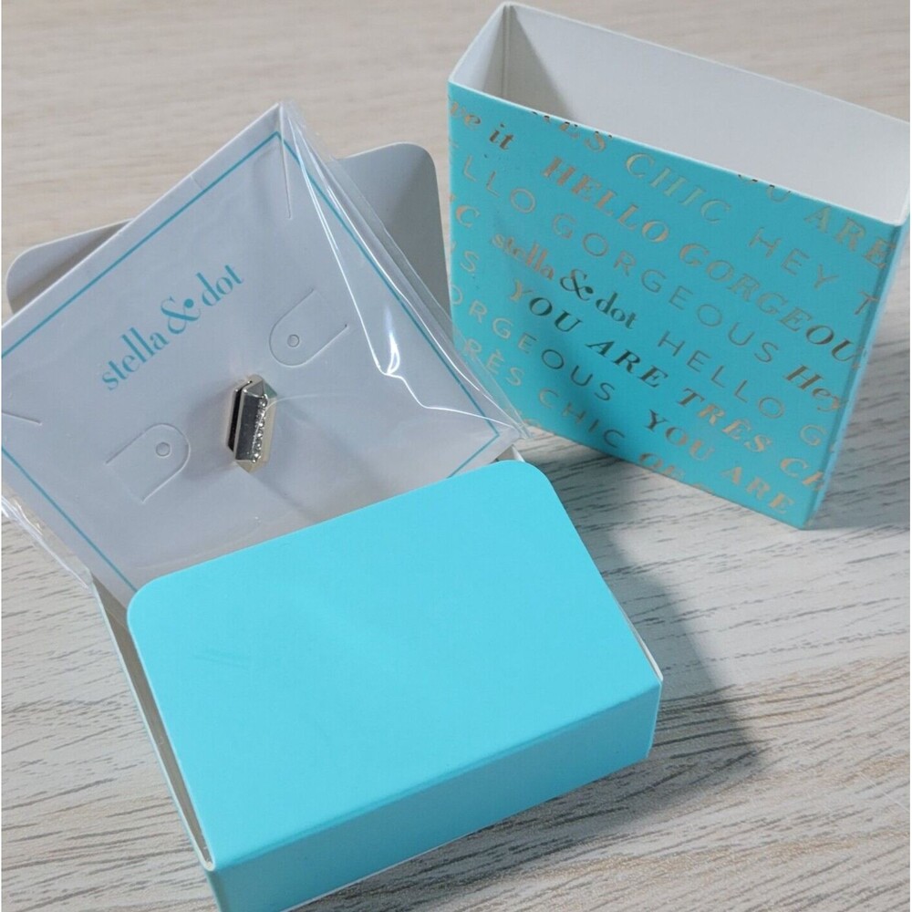 Stella & Dot Recognition Charm Gold Tone Keep Collective Jewelry Rebel NEW